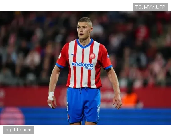 官方：赫罗纳前锋多夫比克当选西甲三月最佳球员